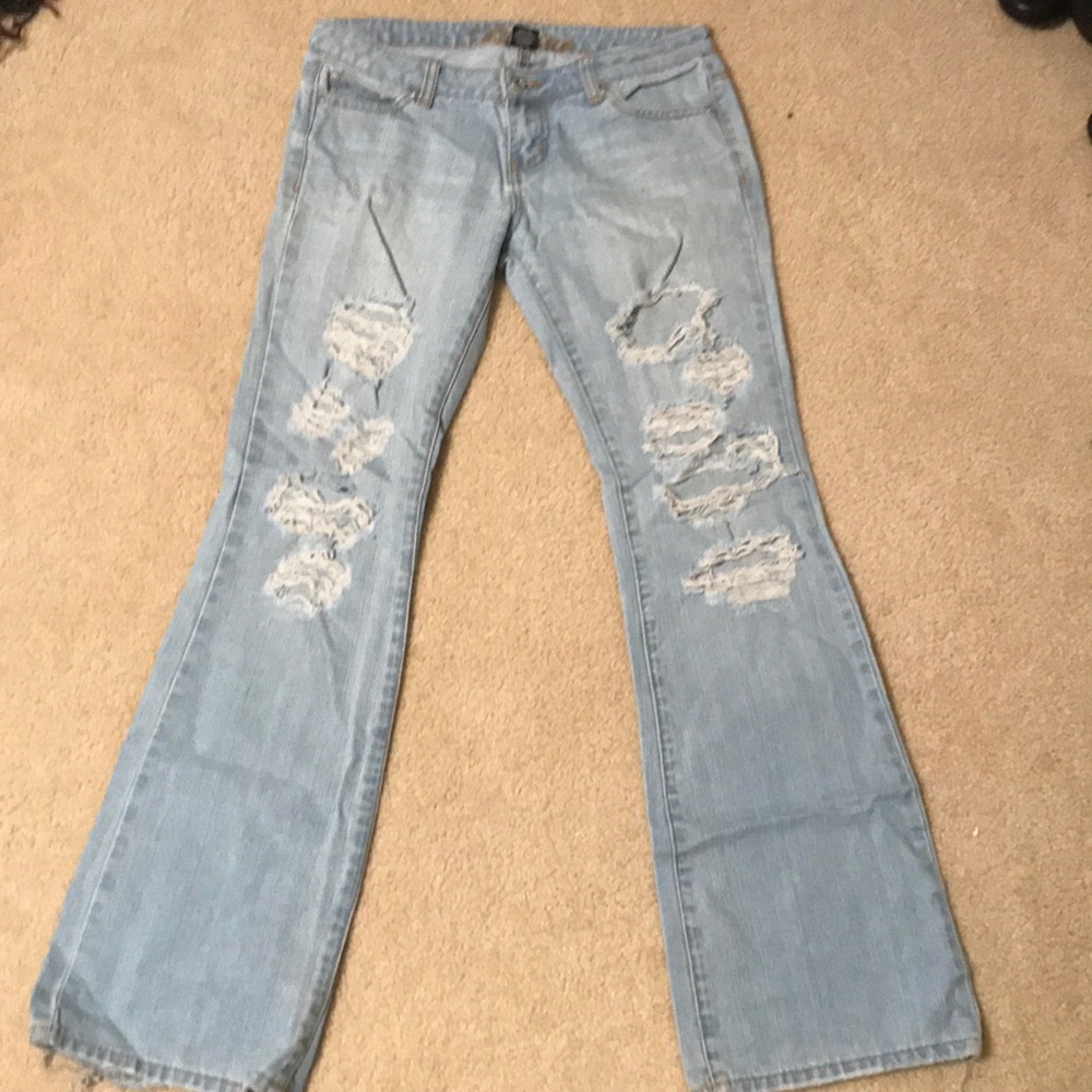 GUC light colored ribbed jeans